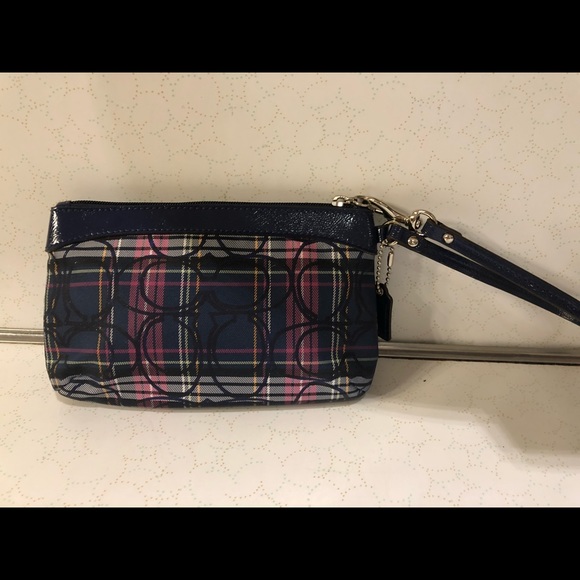 Large wristlet - Picture 2 of 4